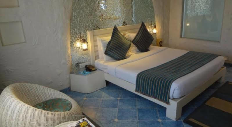 Hotel Bawa Suites Mumbai Exterior photo